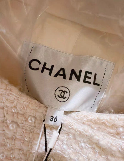 Chanel 18A ecru pearl tweed jacket