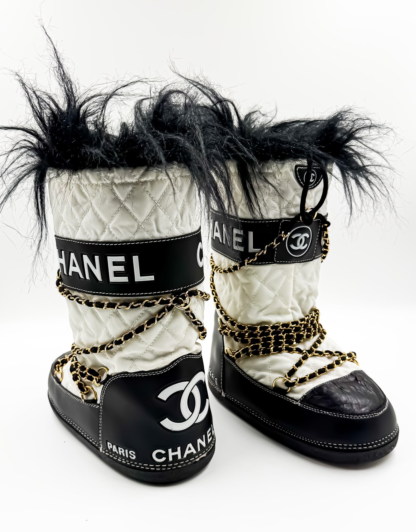Chanel Fall-Winter 1993 Runway Snow Boots By Karl Lagerfeld