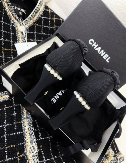 Chanel Black Heels with pearls size 37C