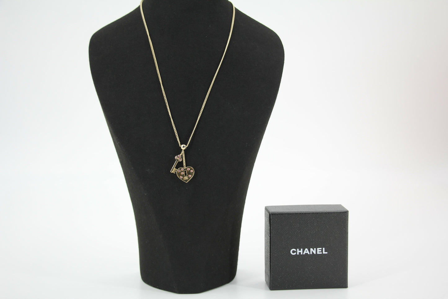 Chanel Vintage 02P Rhinestone Pink Heart Key Metal Necklace