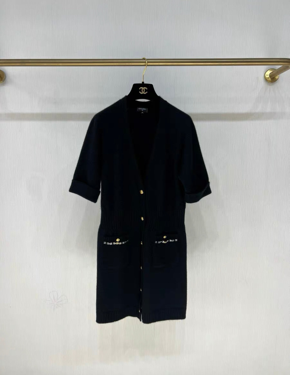 CHANEL 22B BLACK CASHMERE CARDIGAN/ DRESS Size 38 – Wararni.com