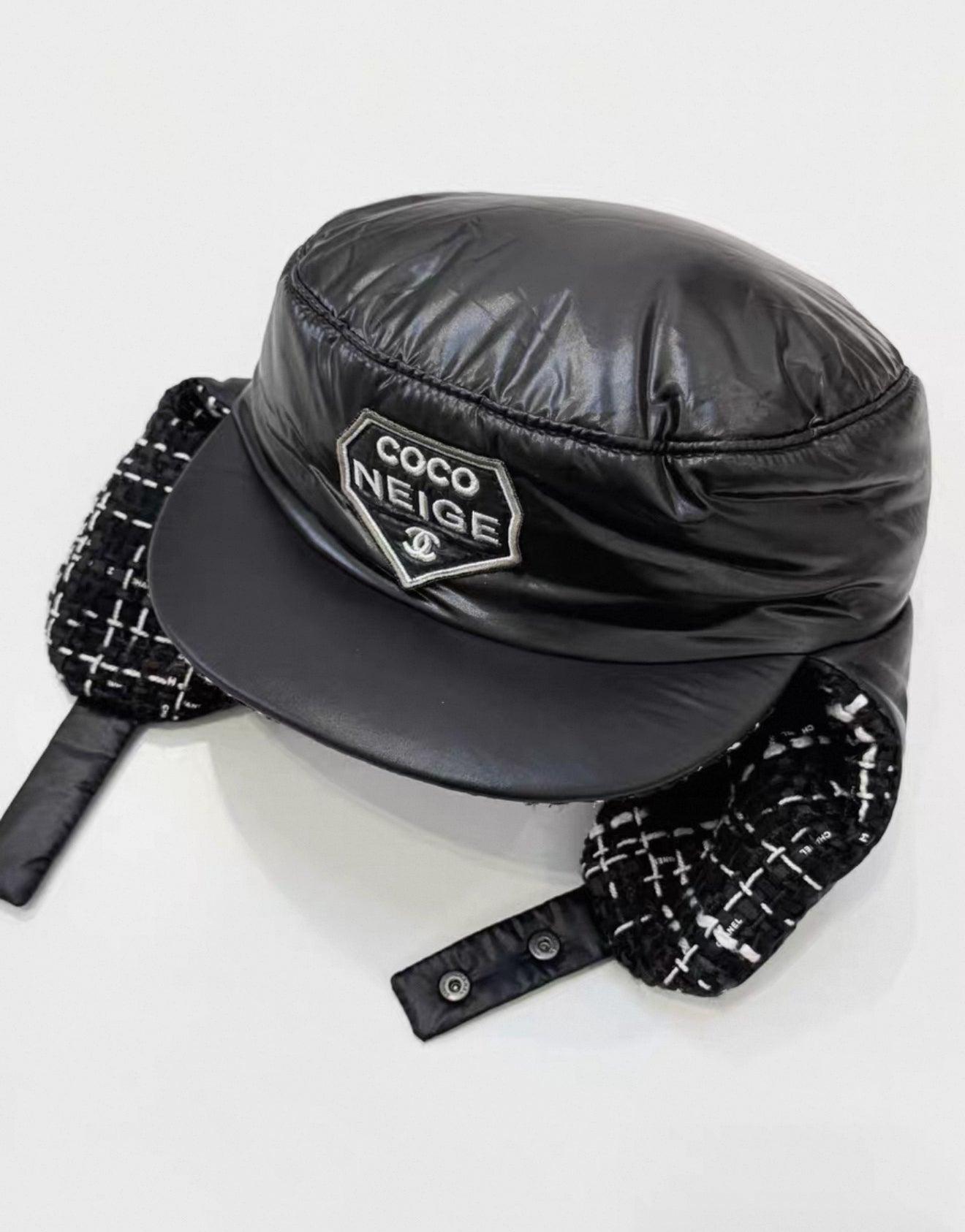 Chanel Coco Neige hat