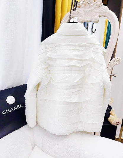 Chanel 19k Silk white jacket size 36