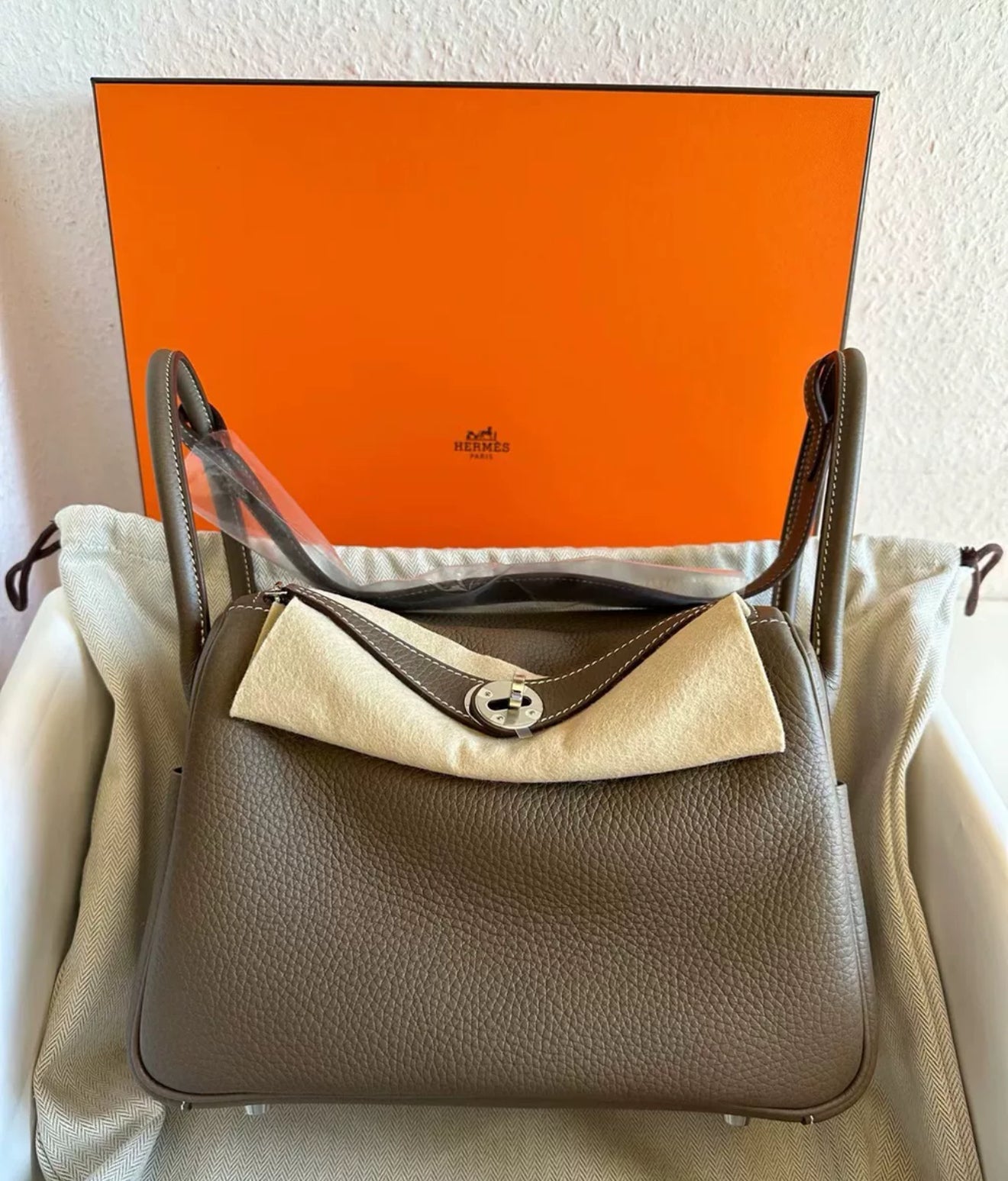 HERMÈS Mini Lindy Etoupe Clemence leather Palladium Hardware