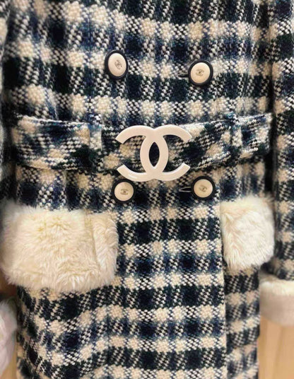 Chanel 2017 white/Blue/Green Check Tweed Coat