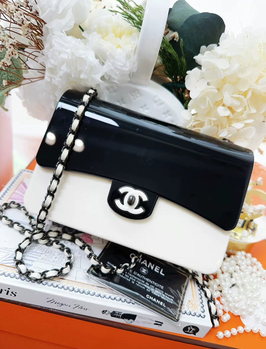 Chanel 21S Black & Ecru CF Acrylic evening clutch Bag Minaudière