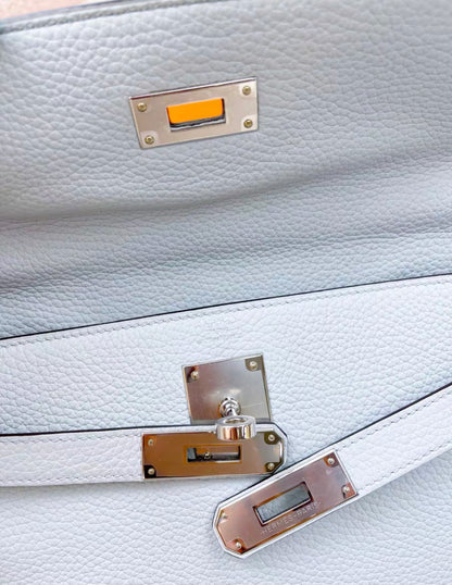 HERMES Kelly 28 Taurillon Clemence Retourne Togo Bleu Pale Palladium Hardware