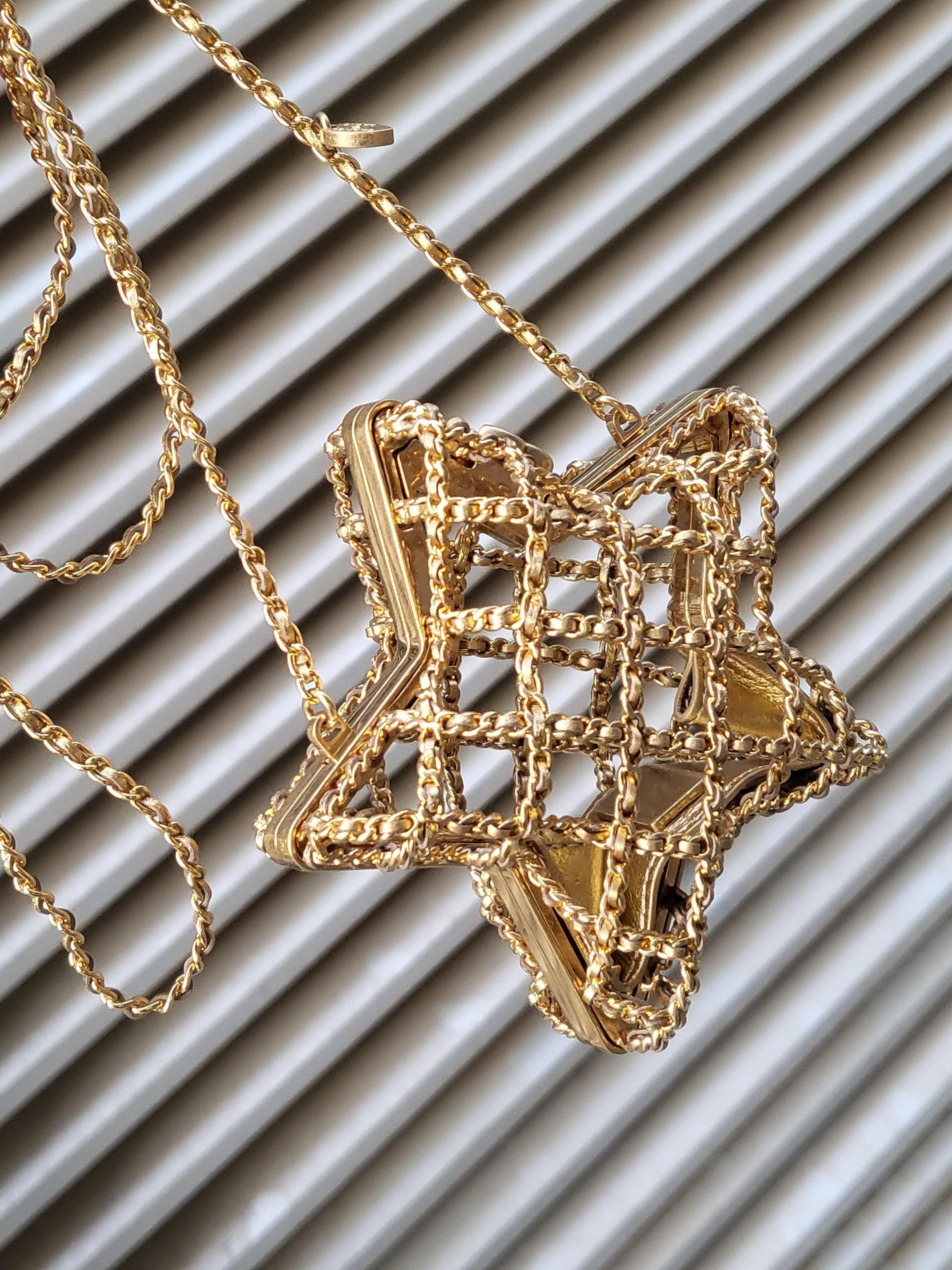 Rare CHANEL 23S Star Minaudiere Gold Evening Bag – Wararni.com