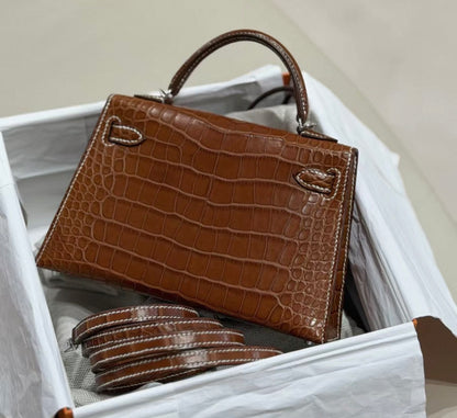 Hermès Kelly Sellier 20 Fauve Matte Alligator Barenia Palladium Hardware