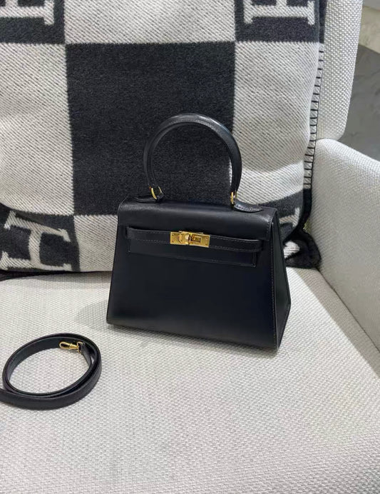 Hermès Black Box Calf Mini Kelly 20 Gold Hardware