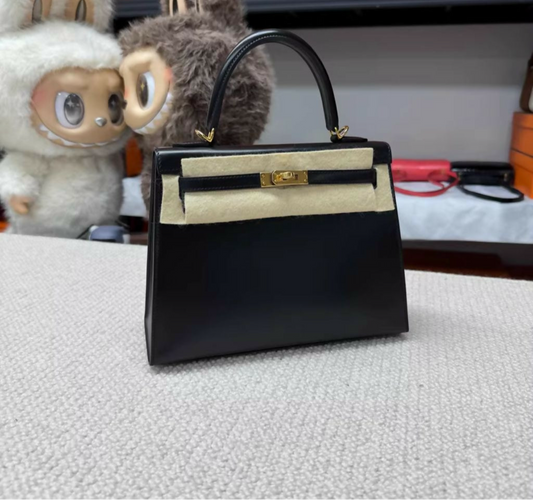 Hermès Kelly 25 Black Box Leather Gold Hardware