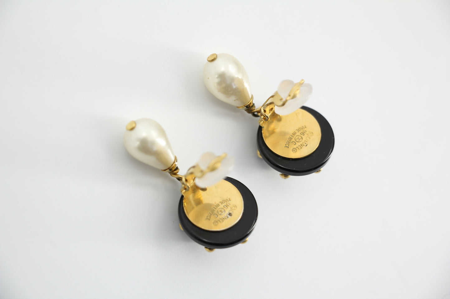 Chanel Vintage 96C Resin Dot Black Bean Imitation Pearl Dangle Clip-on Earrings