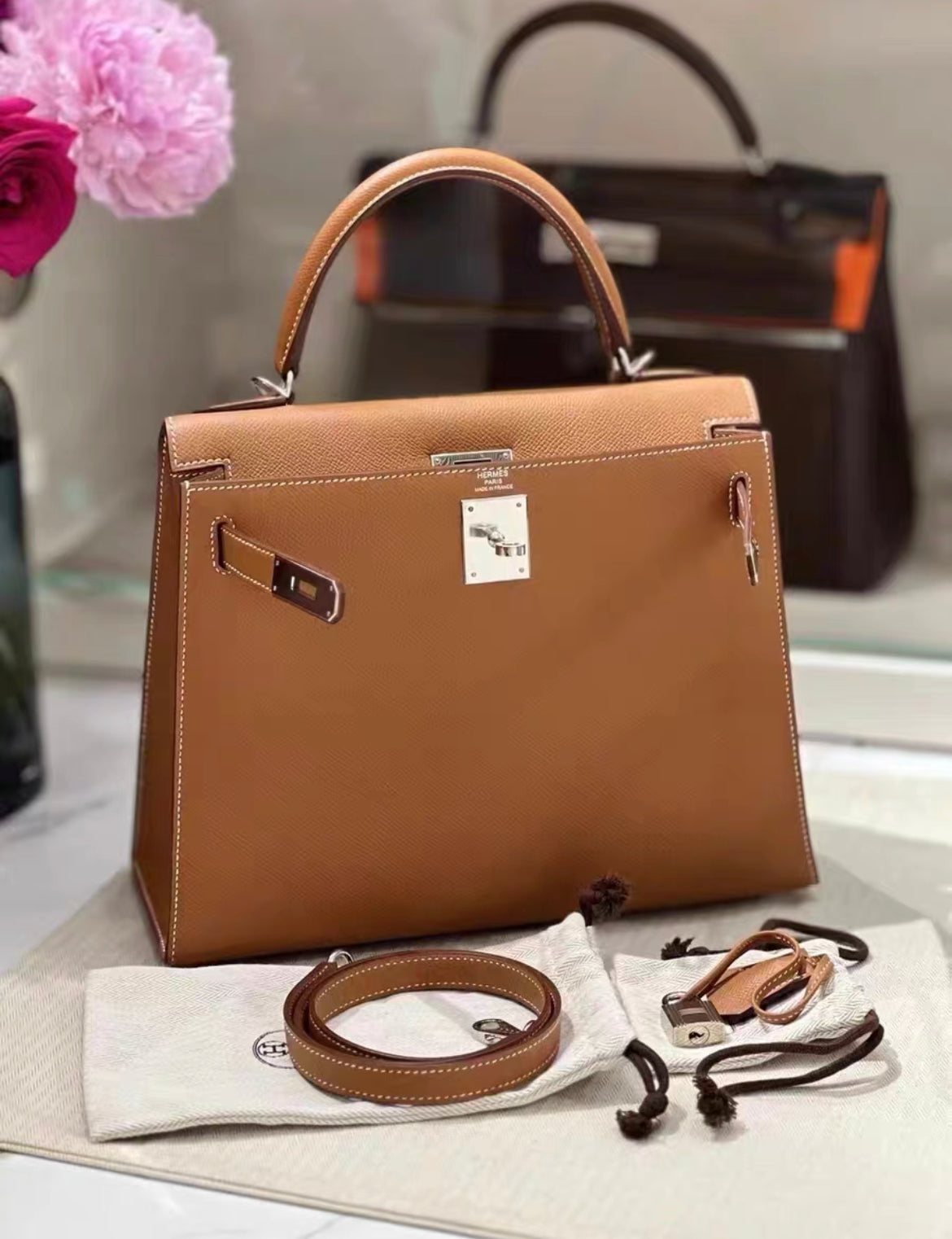 HERMES KELLY 28 GOLD EPSOM LEATHER SELLIER WITH PALLADIUM HARDWARE