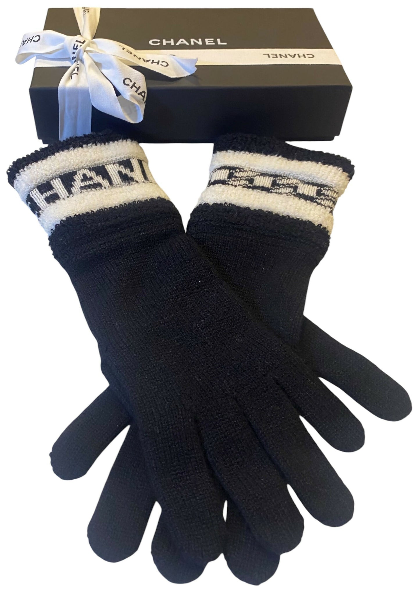 Chanel 20K Limited Edition CC Black Ecru Cashmere Logo Gloves