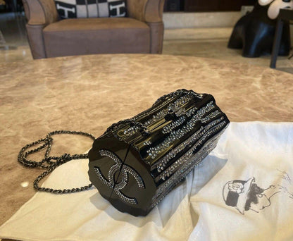 Chanel 18 Chanel Black Strass Log CC Minaudière