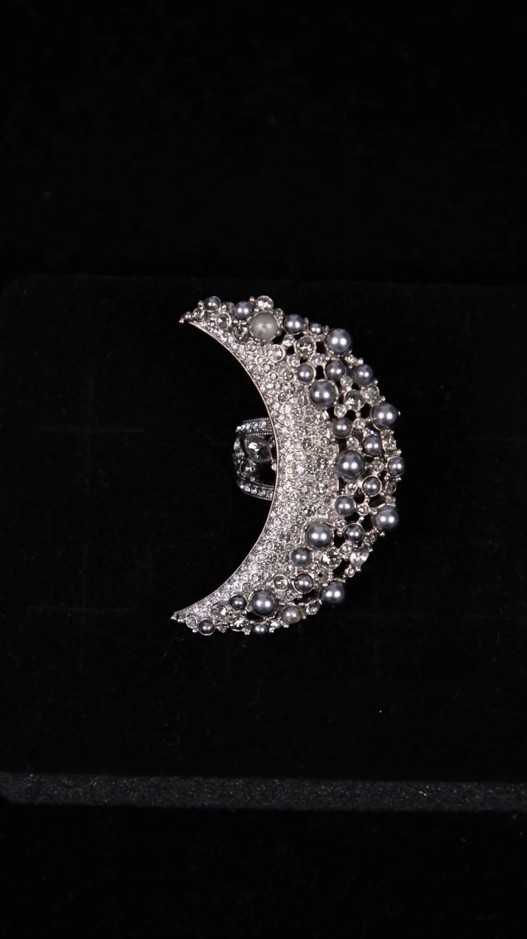 Chanel 2015 Dubai series moon ring