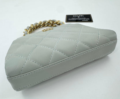 chanel vintage kelly gold handle hardware