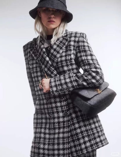 Chanel 21B black and white tweed coat