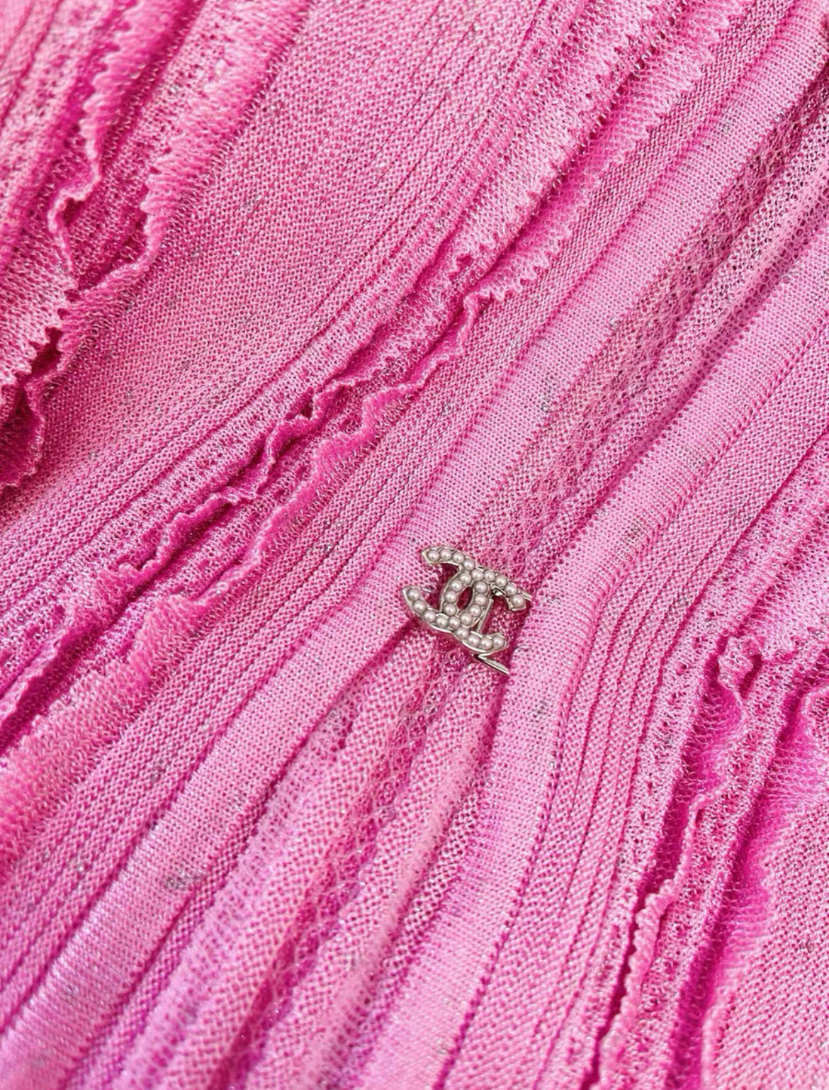 Chanel 23P Rose Crystal CC Buttons Viscose Cropped Cardigan size