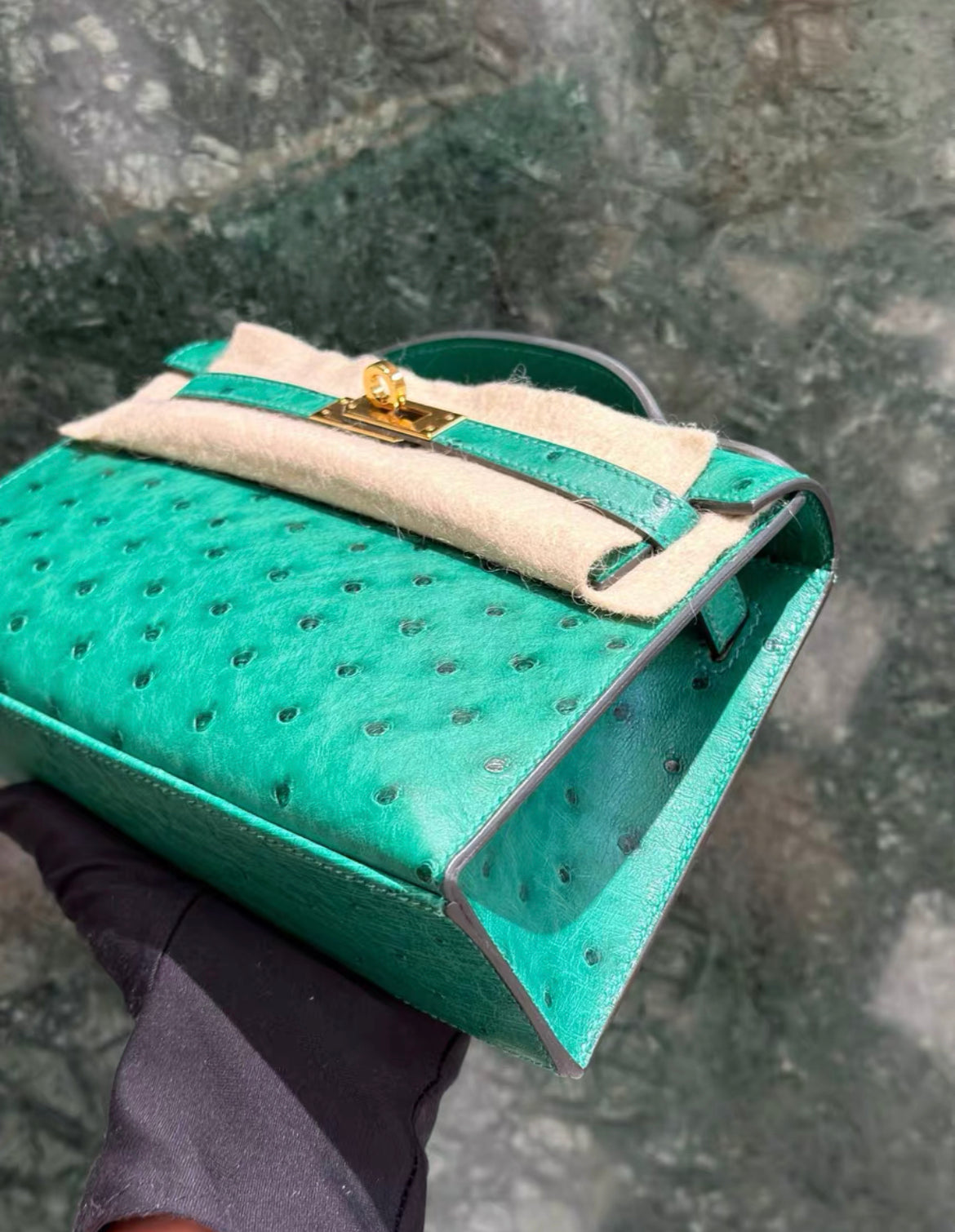 Hermès Kelly Pochette Vert Verone Ostrich Gold Hardware