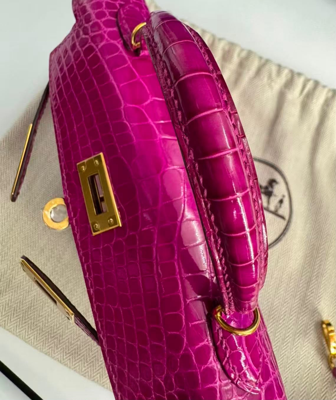 Hermes Mini Kelly 20 Rose Shehrazade shiny alligator gold hardware
