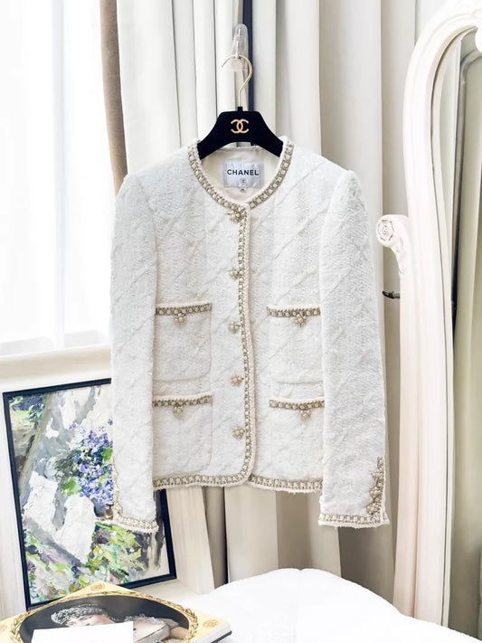 Chanel 21A ecru four-pocket tweed jacket