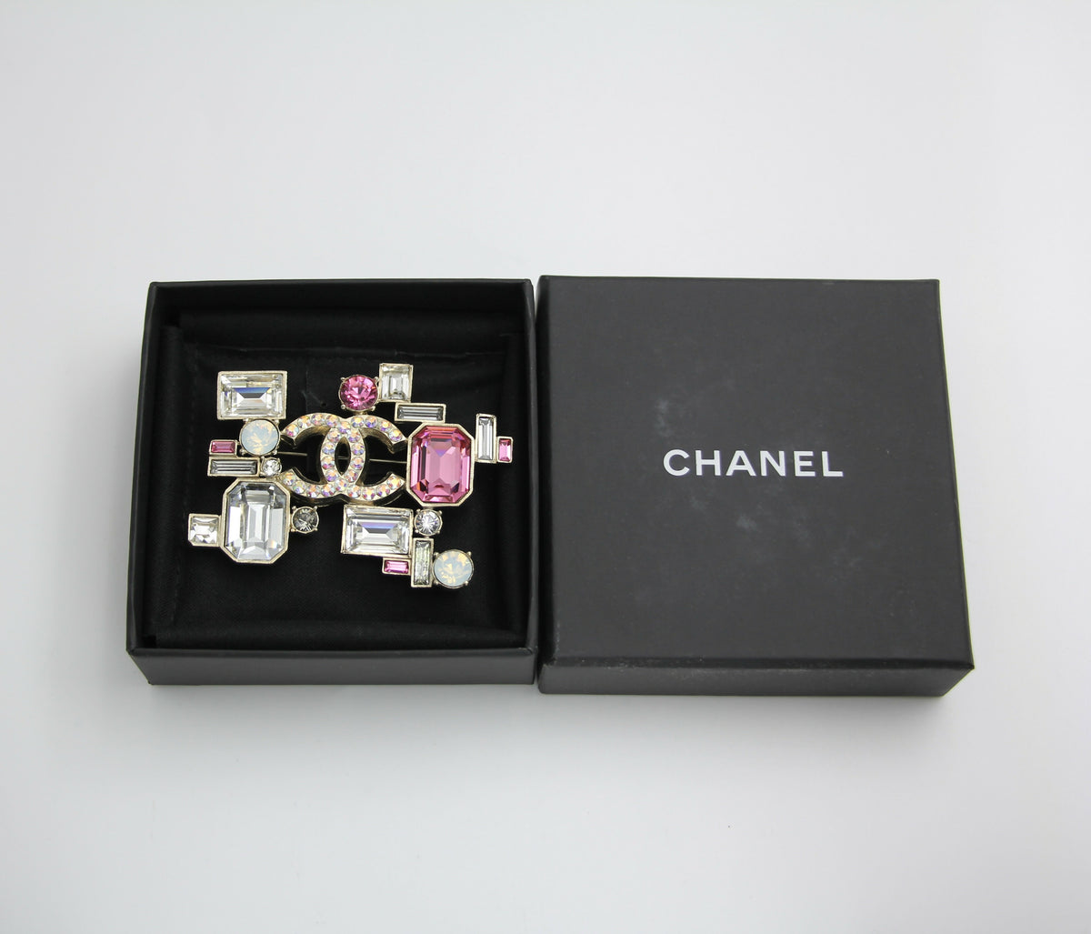 Chanel Vintage 05P Coloured Rhinestones Pink Brooch