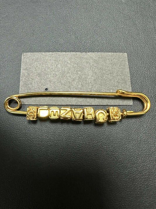 Chanel Vintage 01P Gold Plated English Lettering Gold Tone Safety Pin Brooch