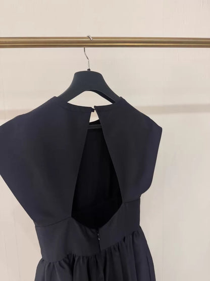 Dior black pleated evening gown in silk and wool