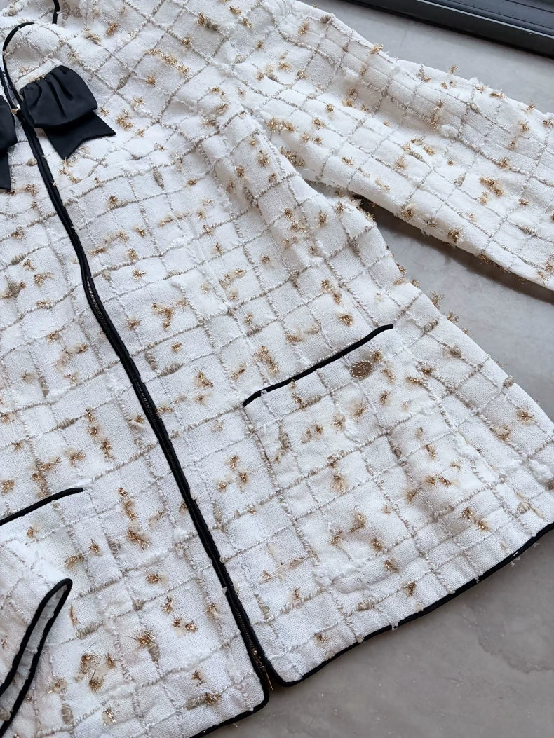 Chanel 19S ecru gold tweed Jacket