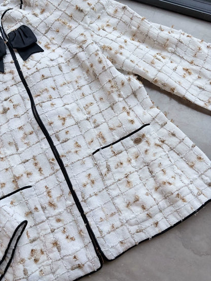 Chanel 19S ecru gold tweed Jacket