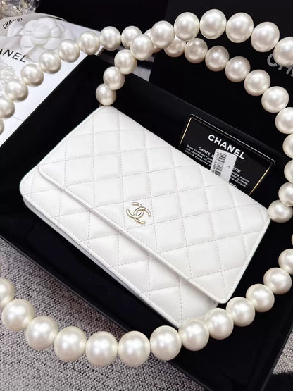 Chanel 20k ecru gold pearl chain WOC shoulder bag