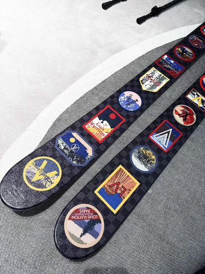 Louis Vuitton Alpes Skis R98007 limited edition