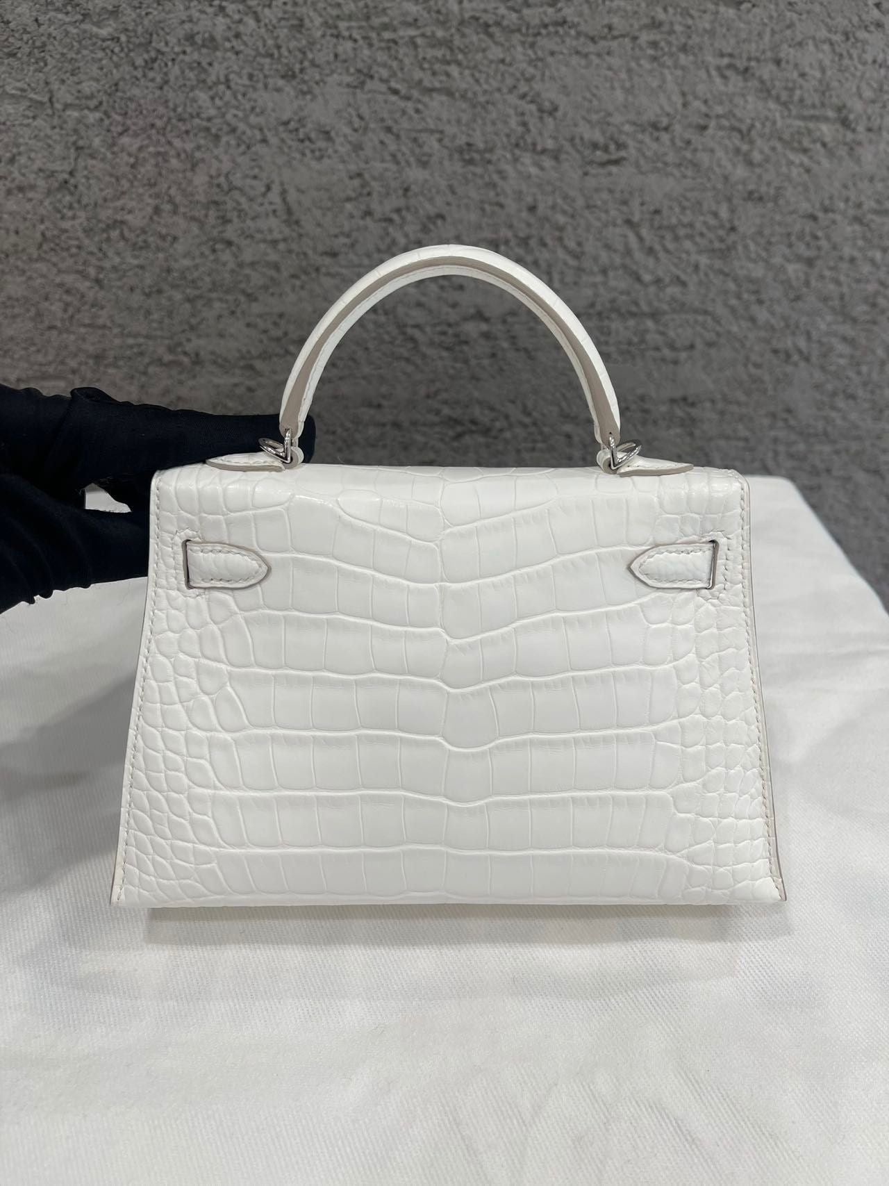 Hermès Kelly Sellier 20 Creme Chantilly Matte Alligator Palladium Hardware