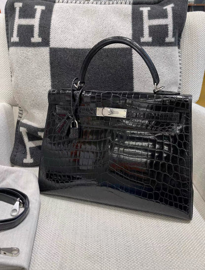 Hermès Kelly Sellier 32 Black Shiny Porosus Crocodile Palladium Hardware