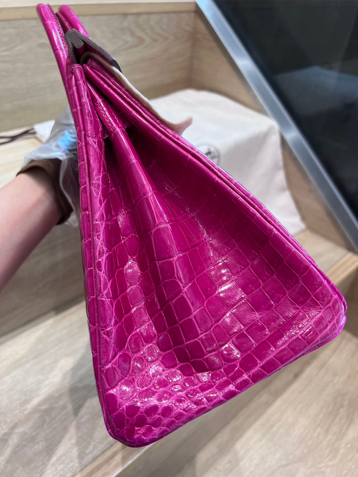 Hermès Birkin 30 Rose Scheherazade Shiny Niloticus Crocodile with Gold Hardware