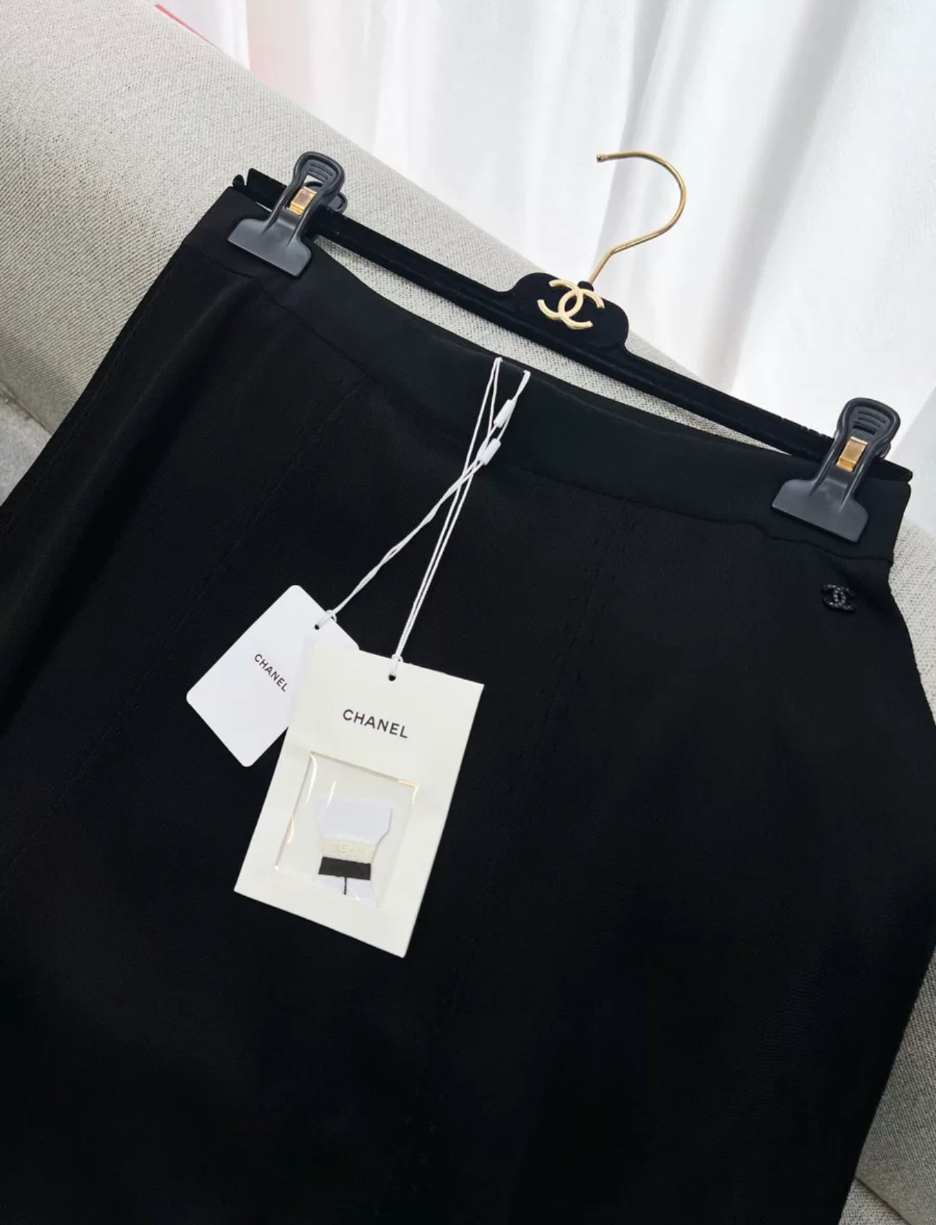 Chanel 25A Black & Ecru Skirt
