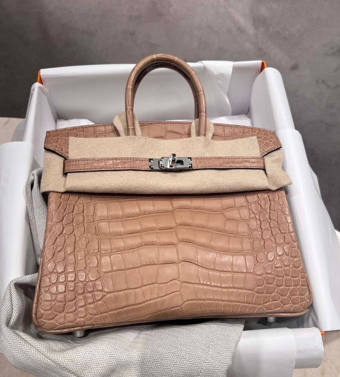 Rare Hermes Birkin 25 Chai Matte Alligator Leather Palladium Hardware