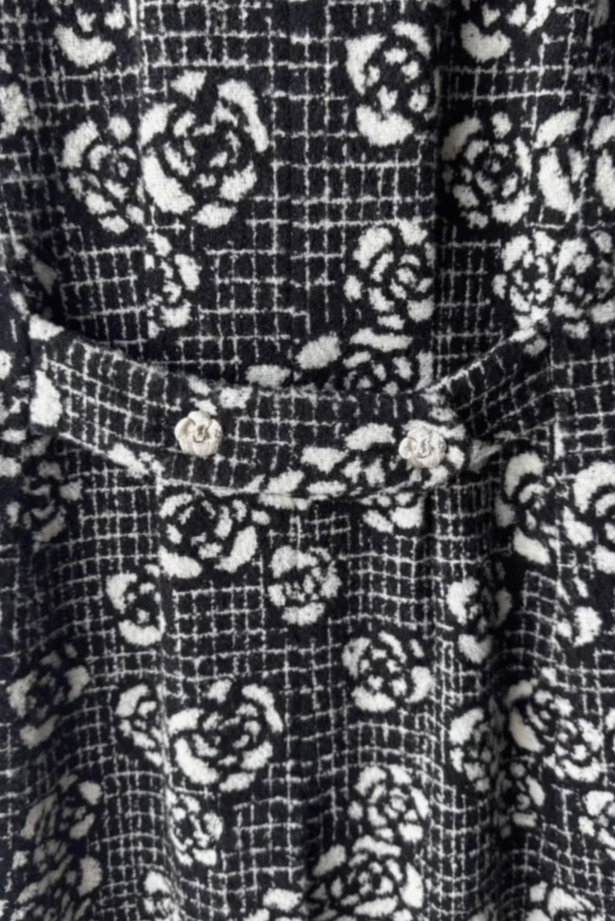 Chanel 22p black tweed camellia long coat – Wararni.com