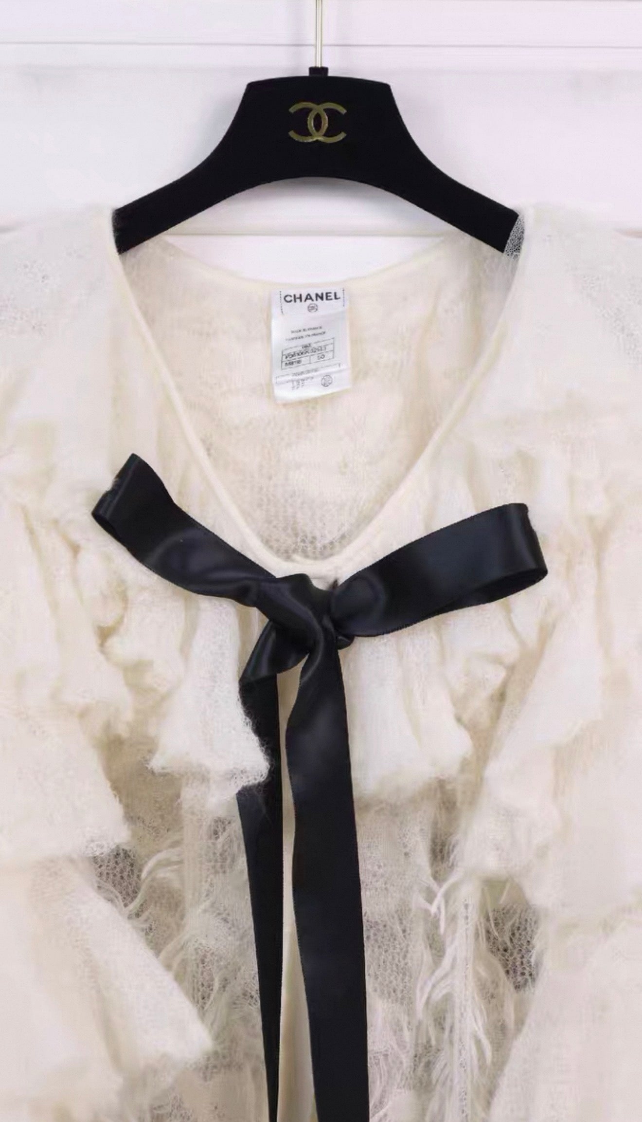 Chanel 2009 Paris-Moscow White Wool Black Bow Cardigan
