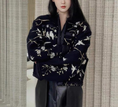 Chanel 25A black Gold Jacket