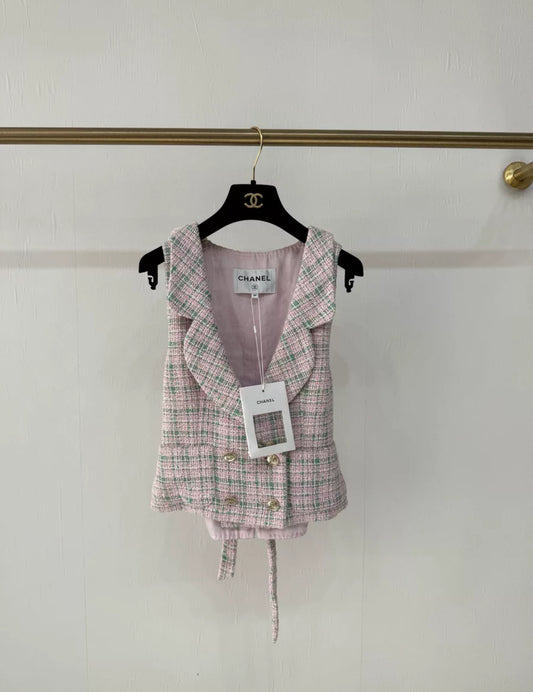 Chanel 21S pink green tweed check vest jacket