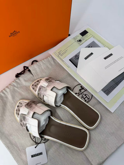 Hermès Oran Sandals Himalaya Niloticus Crocodile 37