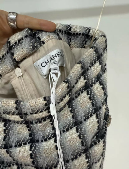 Chanel 22K vintage diamond button plaid skirt