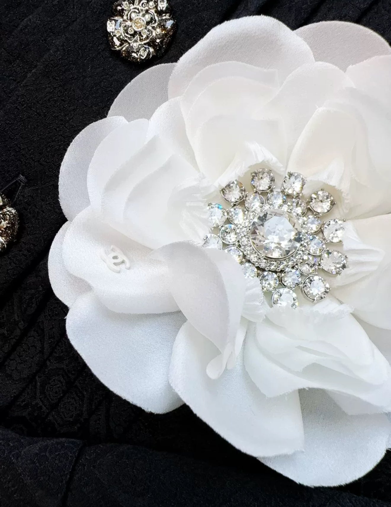 Chanel 25a Haute Couture white silk camellia brooch