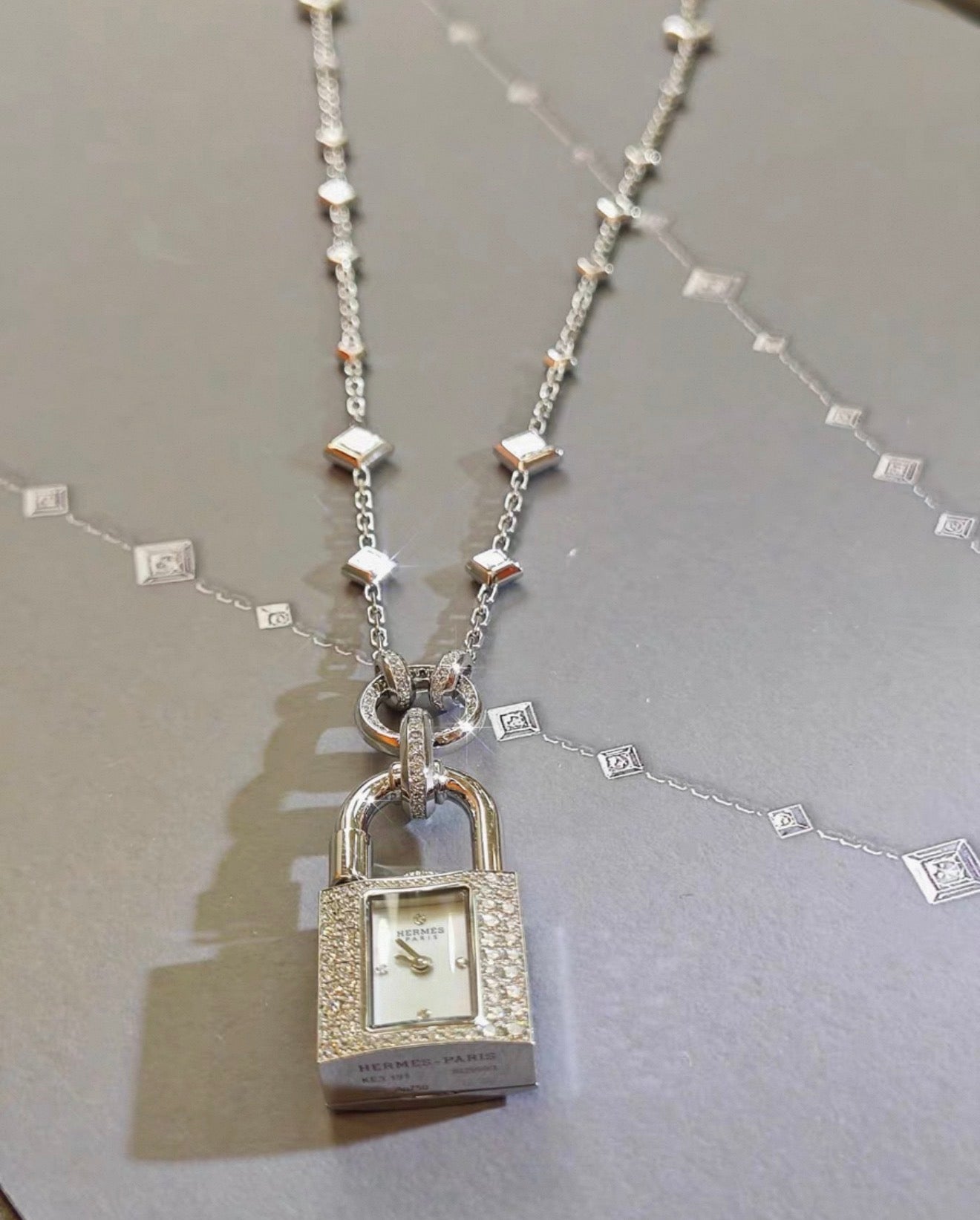 Hermès High Jewellery Kelly Joaillidre 
Bracelet/Watch/Necklace White gold Full Diamonds Himalaya Necklace