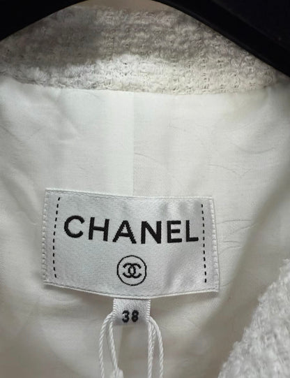 Chanel 26C White cropped jacket 38FR