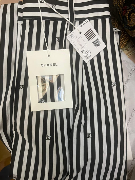 Chanel 24M coco beach black & white pants with CC logo and sparkling diamonds size 34