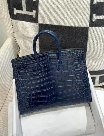 Hermès Birkin 25 Bleu Saphir Matte Alligator Palladium Hardware Handbag