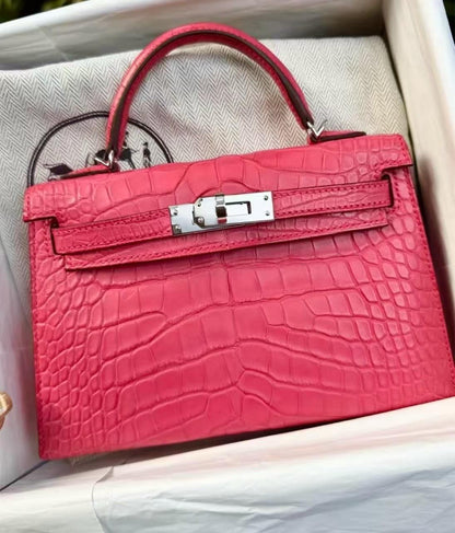 Hermès Kelly 20 Rose Matt Alligator Palladium Hardware